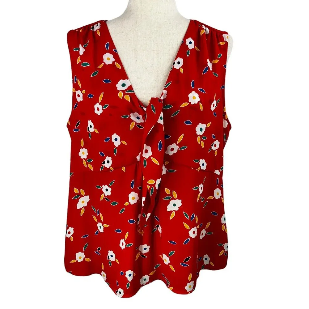 Like new CABI Tied Up Red Floral Sleeveless Blouse Size Large